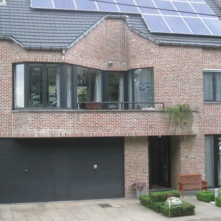 Aan De Vaart アパート