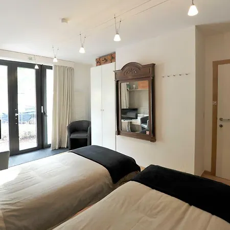 Aan De Vaart Apartament *